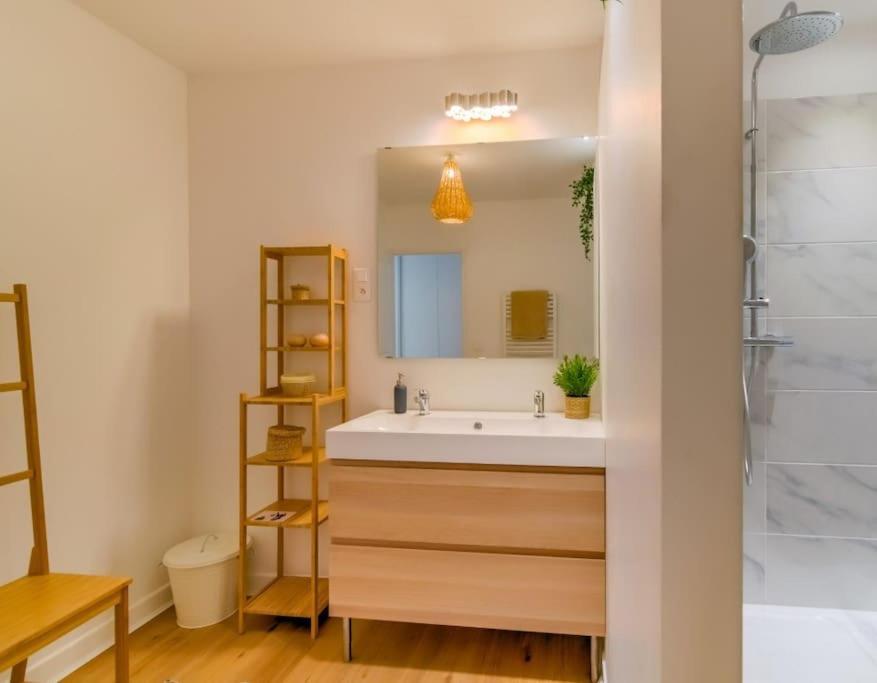 2 Bedroom Apartment In The Heart Of มาร์กเซย ภายนอก รูปภาพ