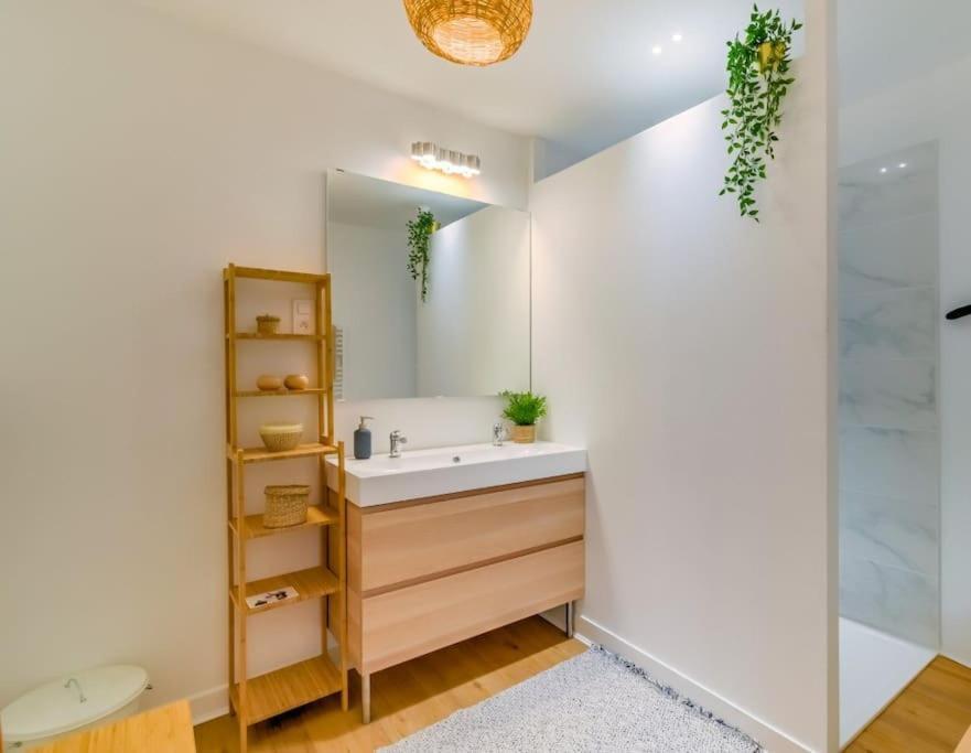 2 Bedroom Apartment In The Heart Of มาร์กเซย ภายนอก รูปภาพ